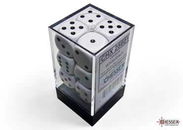 Chessex CHX25601 Opaque 16mm White/black D6 12-Dice display
