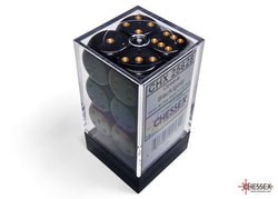 Chessex CHX25628 Opaque 16mm Black/gold D6 12-Dice display